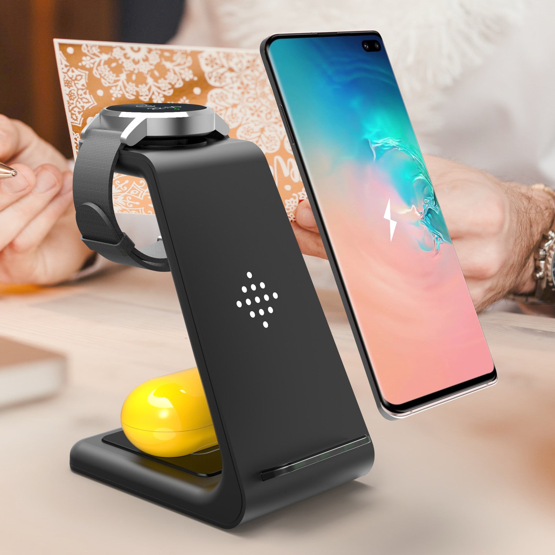 3-in-1 Fast Charging Station with Wireless Charger Stand and Quick Charge Dock for Phones