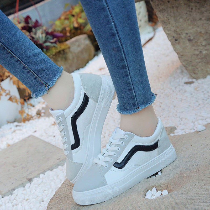 Casual Sport Shoes for Female Students in White, Perfect for Autumn