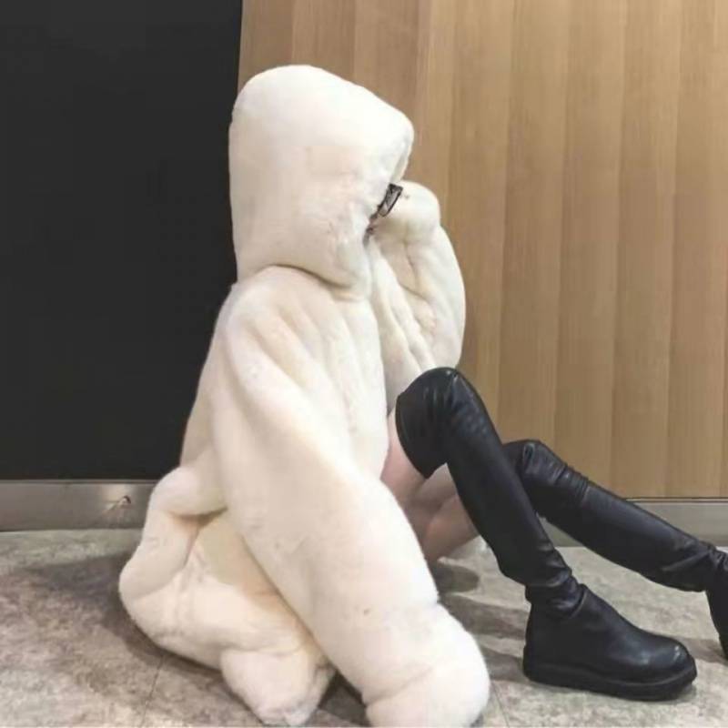 Women's Lamb Plush Hooded Loose Coat Jacket