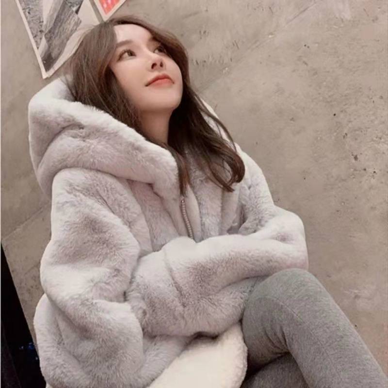 Women's Lamb Plush Hooded Loose Coat Jacket