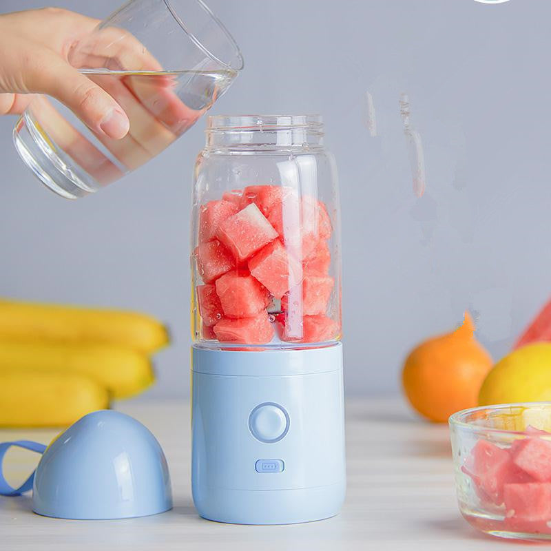 Kitchen Gadgets: Portable Blender with Automatic Mixing and Charging for Fresh Fruit Juices