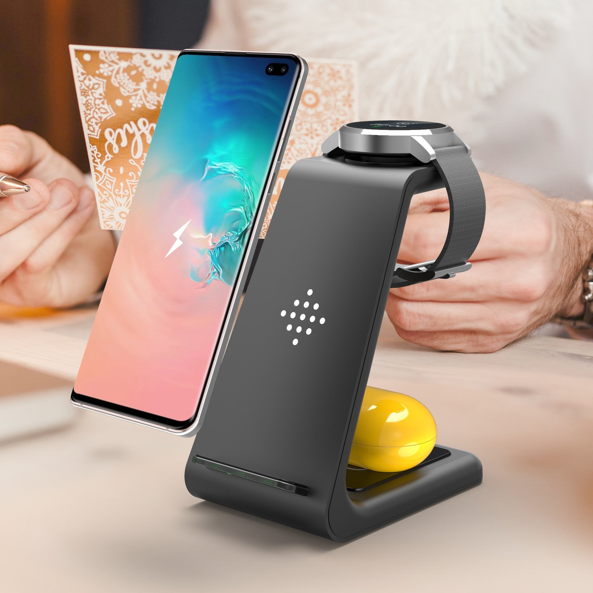 3-in-1 Fast Charging Station with Wireless Charger Stand and Quick Charge Dock for Phones